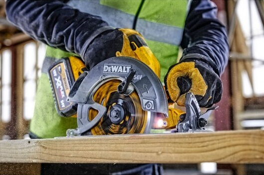 DEWALT DCS578NT-XJ Piła tarczowa  190mm