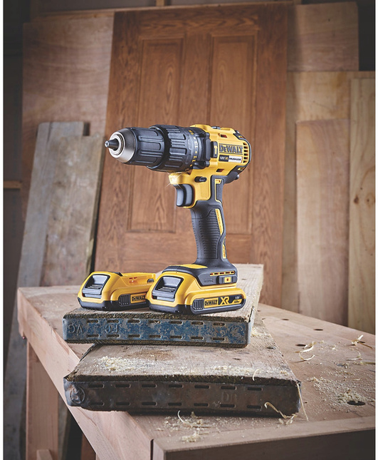 Wiertarko- wkrętarka udarowa akumulatorowa DEWALT zestaw DCD778D2T-QW