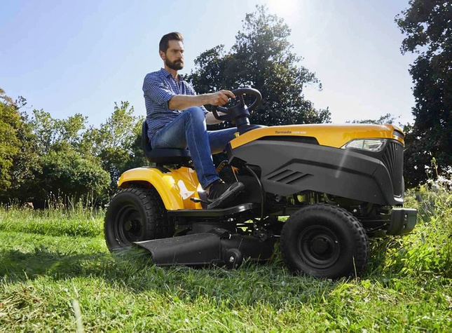 STIGA Traktor ogrodowy Tornado 5108 W