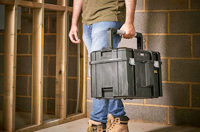 Skrzynka narzędziowa z organizerem Stanley FMST1-75796