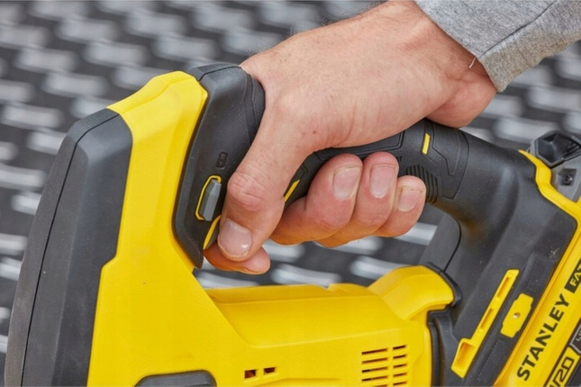 Wyrzynarka Stanley SFMCS600B-XJ Fatmax body