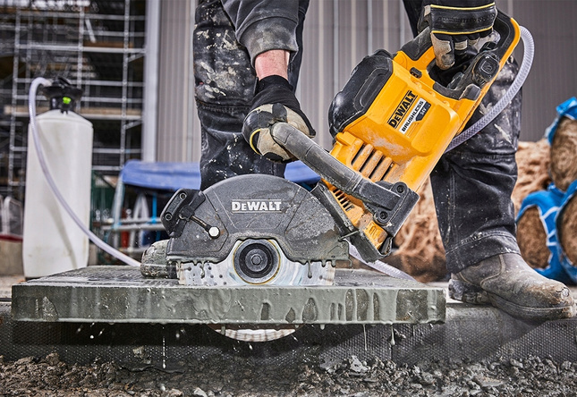 Tarcza diamentowa EXTREME tnąca DEWALT do betonu muru 230x22.23mm DT40260